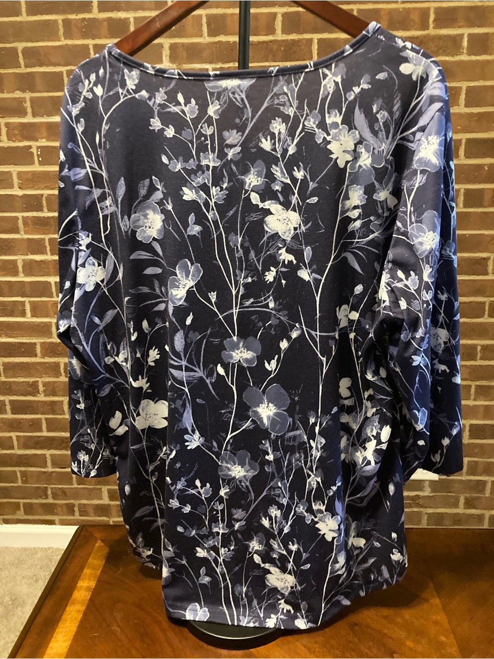 Navy Floral Scoop Neck Tunic Blouse - Picture 2 of 2